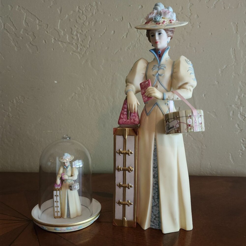 Rare Avon 2002 Vintage President’s Club Mrs. Albee Award 4 Piece Collectibles